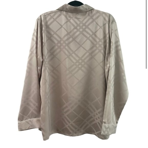 NWT Hope Horizon 2 Piece Geometric Print Pajama Set Grey/Mauve Size Medium - Picture 3 of 4